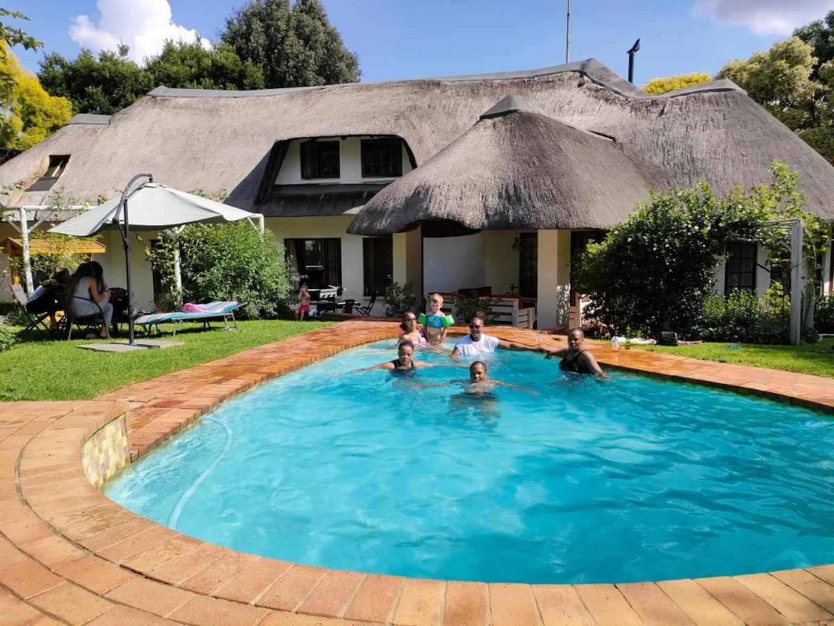 Libra Lodge Sandton Dış mekan fotoğraf