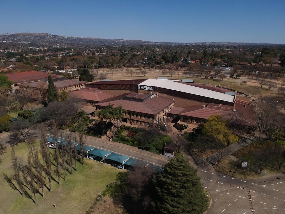 Libra Lodge Sandton Dış mekan fotoğraf
